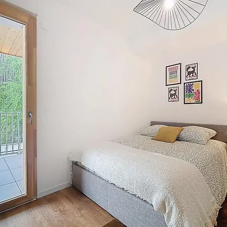 Apartment Large & Modern With Rooftop Montreuil (Seine-Saint-Denis)