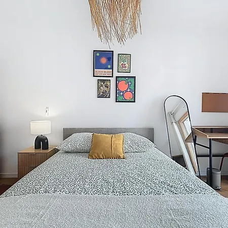 Large & Modern With Rooftop Apartment