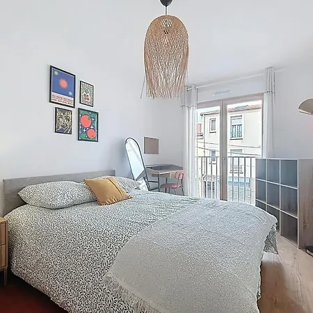 Apartment Large & Modern With Rooftop Montreuil (Seine-Saint-Denis)