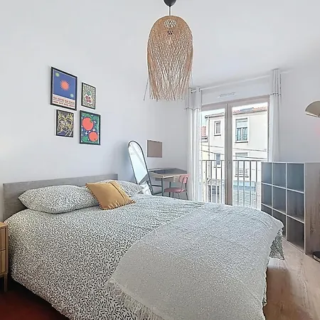 Apartment Large & Modern With Rooftop Montreuil (Seine-Saint-Denis)